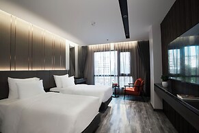 GrandView Hotel & Residence