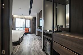 GrandView Hotel & Residence