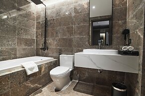GrandView Hotel & Residence