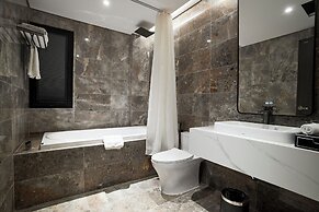 GrandView Hotel & Residence