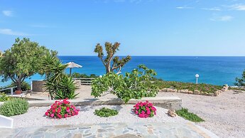 GIOURGAS STUDIOS & APARTMENTS