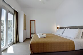 GIOURGAS STUDIOS & APARTMENTS