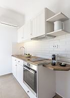 GIOURGAS STUDIOS & APARTMENTS