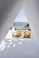 GIOURGAS STUDIOS & APARTMENTS