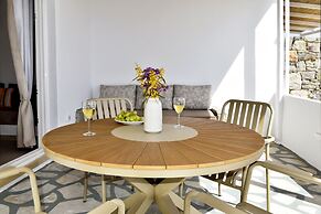 GIOURGAS STUDIOS & APARTMENTS