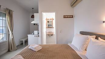 GIOURGAS STUDIOS & APARTMENTS