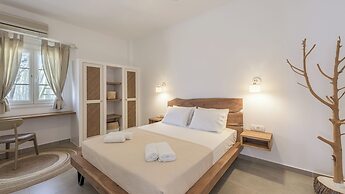 GIOURGAS STUDIOS & APARTMENTS