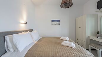 GIOURGAS STUDIOS & APARTMENTS