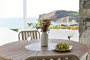 GIOURGAS STUDIOS & APARTMENTS