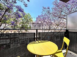 ZUR Boutique Hostel