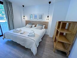 ZUR Boutique Hostel