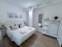 ZUR Boutique Hostel