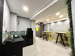ZUR Boutique Hostel