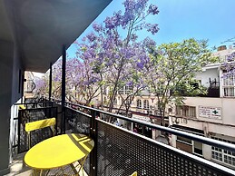ZUR Boutique Hostel