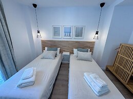 ZUR Boutique Hostel