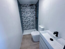 ZUR Boutique Hostel