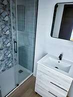 ZUR Boutique Hostel