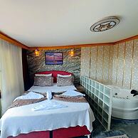 GUR ROYAL HOTEL