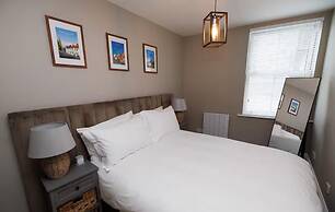 Stylish 3-bed Apartment in the Heritage Quarter