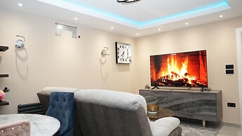 Charming London House - Sleeps 4 & Outdoor Space