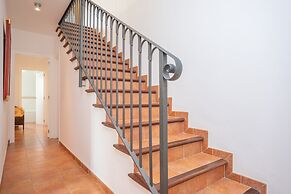 Xilvar in Mallorca With 3 Bedrooms and 2 Bathrooms