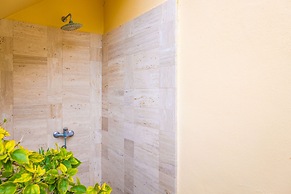 Xilvar in Mallorca With 3 Bedrooms and 2 Bathrooms