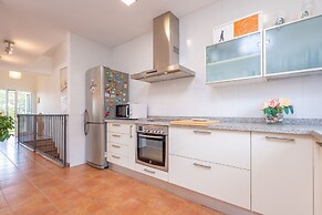 Xilvar in Mallorca With 3 Bedrooms and 2 Bathrooms