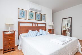 Xilvar in Mallorca With 3 Bedrooms and 2 Bathrooms