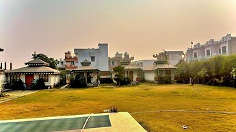 Chhawani Swiss Tent House