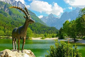 Alpine Chalet Planica With Sauna