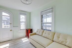 2 Blocks to Beach: Sunny Ocean Grove Apartment