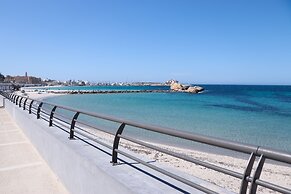 Duplex Avec Terrasse vue mer et Ville Pieds Dans l eau