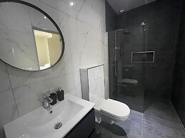 Villa Cuarenta Y Tres at Mambo Beach
