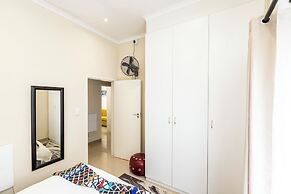 Modern Executive Unit