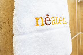 Modern Executive Unit