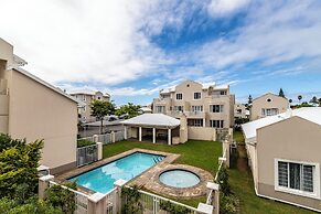 Modern Executive Unit