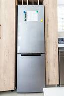 Modern Executive Unit