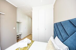 Modern Executive Unit