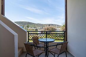 Three Waves Maisonettes Elena