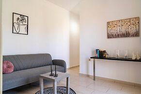 Three Waves Maisonettes Manoussos