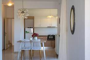 Three Waves Maisonettes Manoussos