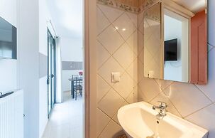 Three Waves Maisonettes Manoussos