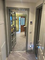 2 Guests - Free Parking - Bbq & Patio - Sea Views