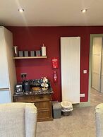 2 Guests - Free Parking - Bbq & Patio - Sea Views