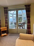 2 Guests - Free Parking - Bbq & Patio - Sea Views