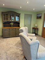 2 Guests - Free Parking - Bbq & Patio - Sea Views