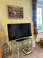 2 Guests - Free Parking - Bbq & Patio - Sea Views