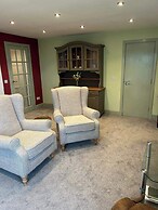 2 Guests - Free Parking - Bbq & Patio - Sea Views