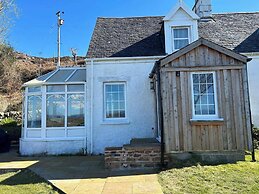 2 Guests - Free Parking - Bbq & Patio - Sea Views