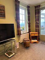 2 Guests - Free Parking - Bbq & Patio - Sea Views